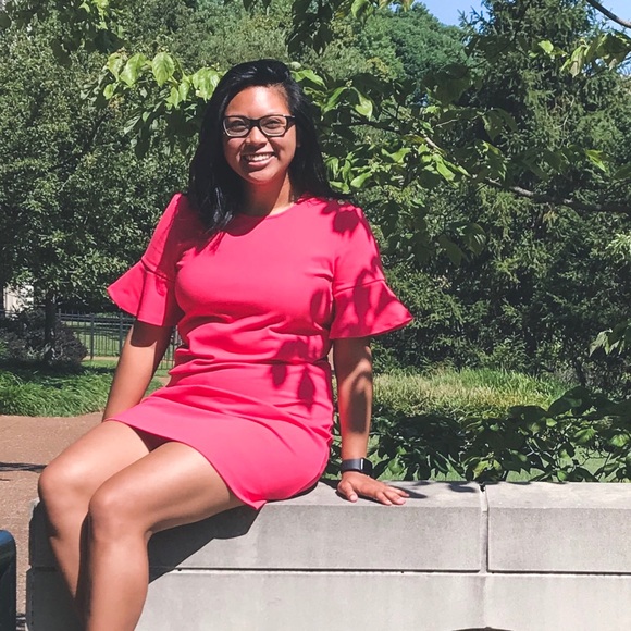 Meet your Posher, Mikkaela - Picture 2 of 5